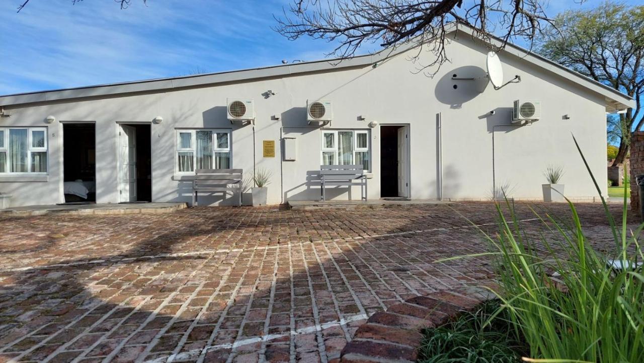 Aloes Guest House 62 On Meintjies Middelburg  Kültér fotó