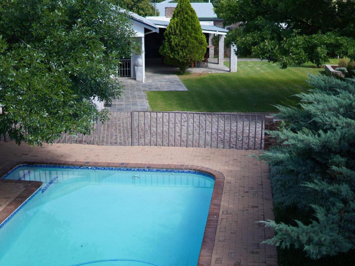 Aloes Guest House 62 On Meintjies Middelburg  Kültér fotó